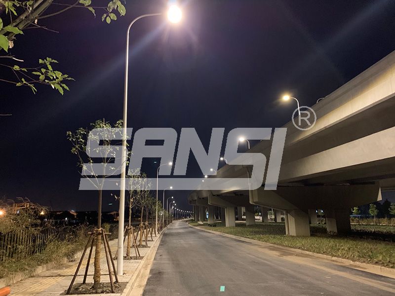 安全有保障,LED,道路照明,燈,提升,駕駛者,夜間,行（háng）車體驗