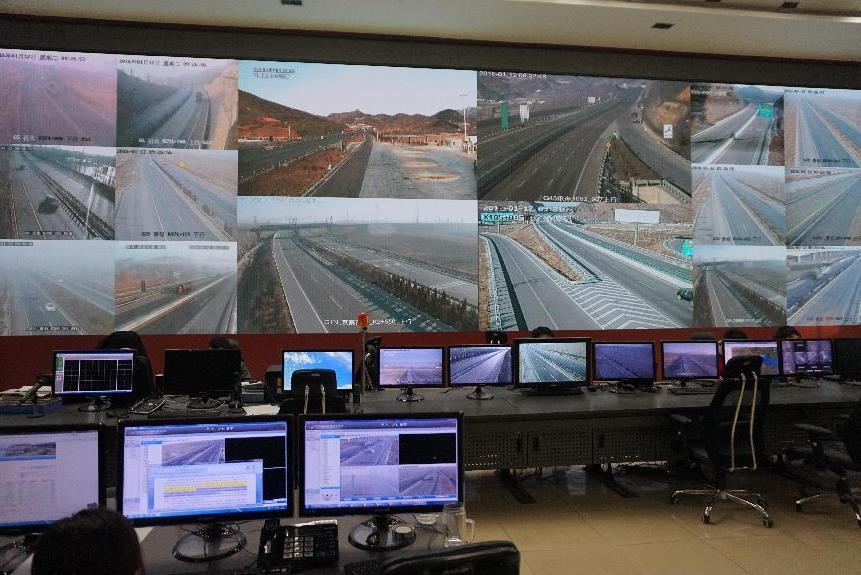 控製中（zhōng）心,數字化LED大屏（píng）,提升決策效率,運營精準度