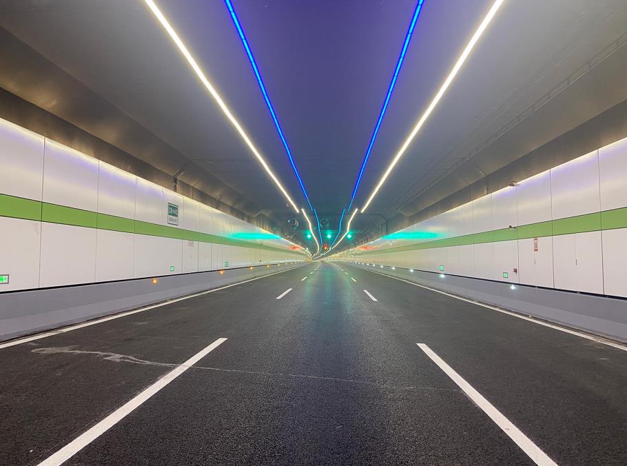 高速,公路,隧道,采用,自適（shì）應（yīng）,LED照明,照明係統