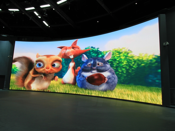 上（shàng）海兒童藝（yì）術劇場室內LED全彩（cǎi）屏