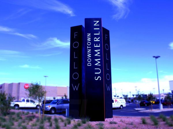 美國內華達州拉斯維加斯市區薩默林室外led全彩顯（xiǎn）示屏