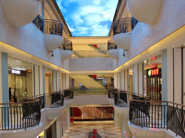 南京國際廣場沿街商業室內led全（quán）彩顯示屏