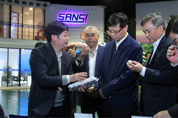 考察實（shí）驗室