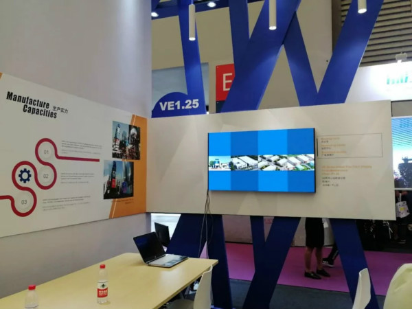 上海大香蕉9草在线小間距顯示屏展示（shì）