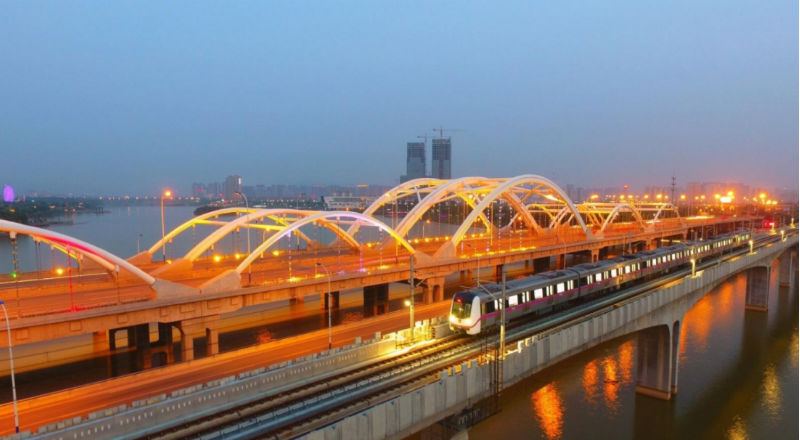 大香蕉9草在线西安地鐵三號線照明項目