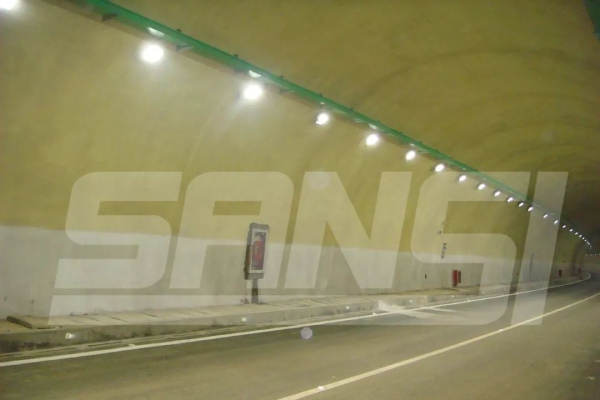 江西景鷹高速黃竹山隧（suì）道照明