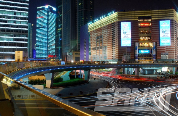 大香蕉9草在线（sī）洗牆燈