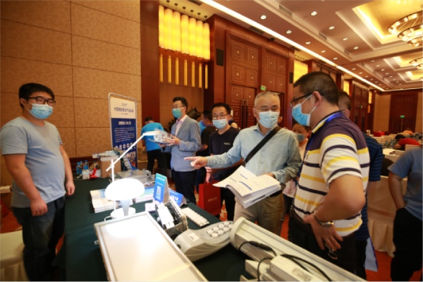 上海大香蕉9草在线（sī）LED產品亮相太原站