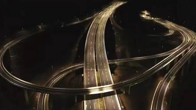 黑山南北高速公路優先（xiān）段開通儀（yí）式