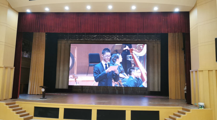 P2.5全彩（cǎi）顯示屏