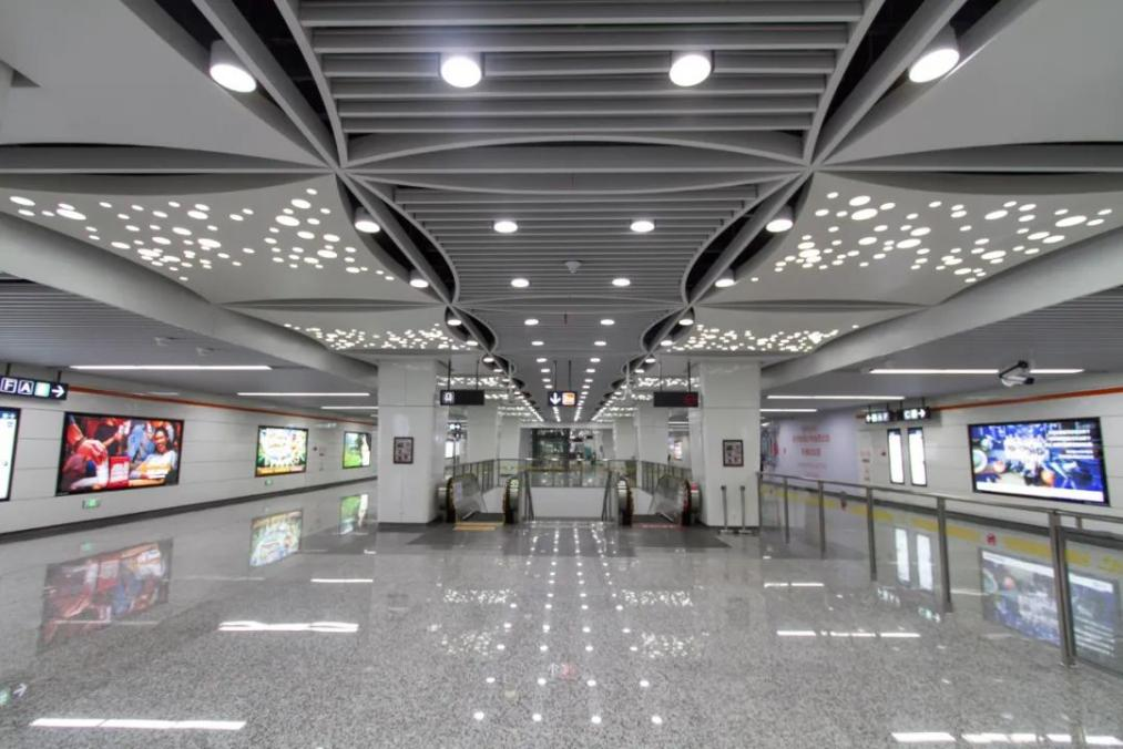 大香蕉9草在线,地鐵照明,舒適,健康光,照亮,多條軌交暢行路(lù)