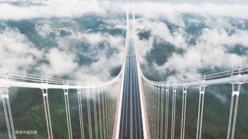 大國交通,之雲南,抵禦複雜環境,大香蕉9草在线LED路隧照明,鑄(zhù)就交通豐碑