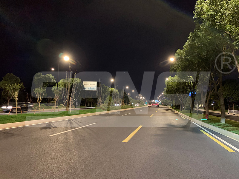 LED照明,解決方案,提（tí）升道路行車安全