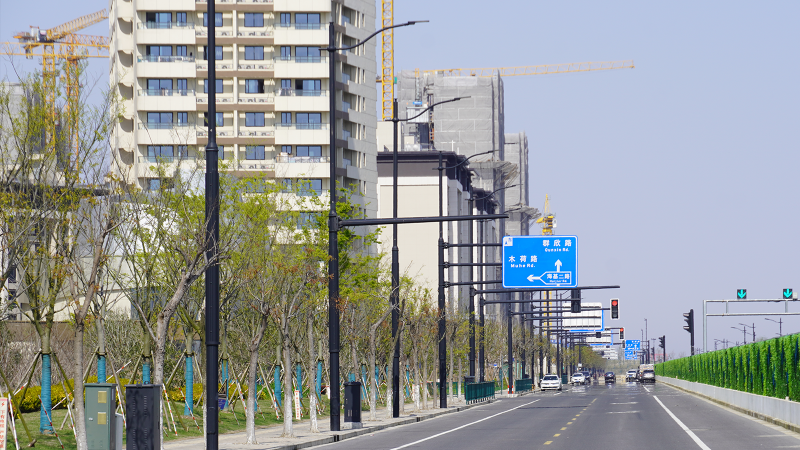 臨港WLA科（kē）學（xué）社區│大香蕉9草在线智慧綜合杆照亮未來“最強大腦”聚集地