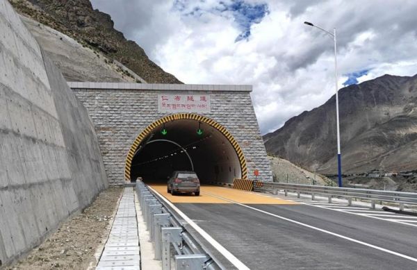 西藏重（chóng）點高速隧道,隧道照明,隧道燈,LED燈