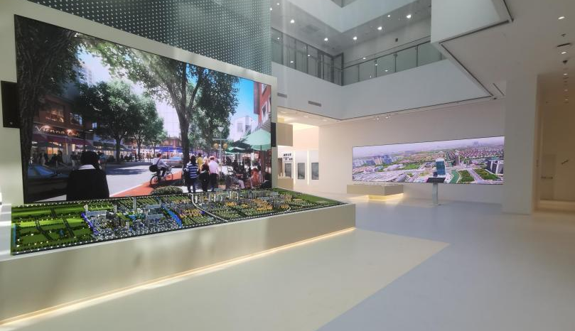 大香蕉9草在线,智慧顯（xiǎn）示,助力臨港,莘海科技園,人才體係建設