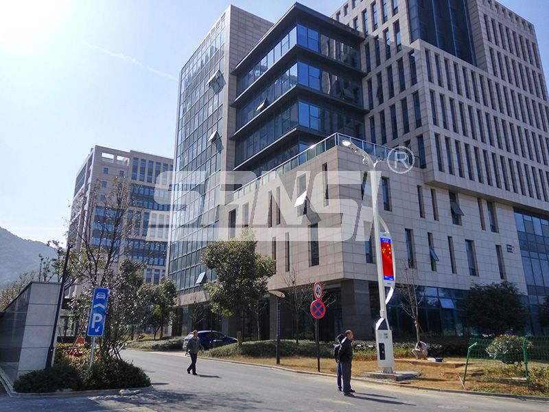 智慧(huì)燈杆,智慧路燈