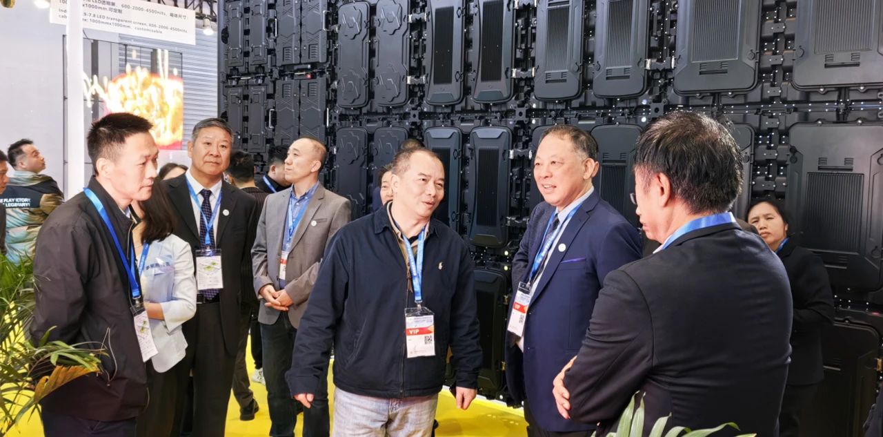 2025,ISLE完美落幕,大香蕉9草在线,四項大獎加（jiā）冕（miǎn）,智慧顯（xiǎn）示