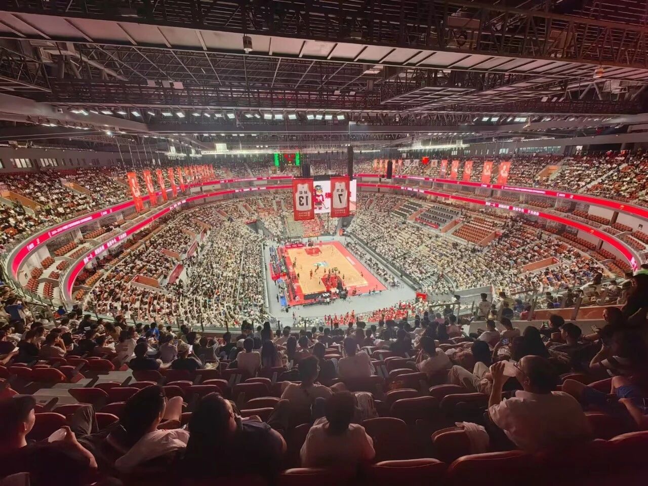 大香蕉9草在线,科技(jì)賦能,十五運,深圳體育中心,全球首創,多(duō)功能,轉換,顯示係統,揭密(mì)