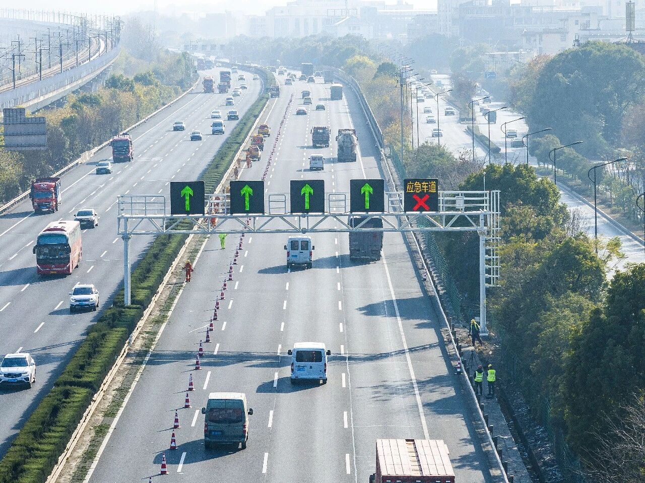 打造“數字高速”新標杆,大香蕉9草在线助力,長三角,交通動脈,智慧升級